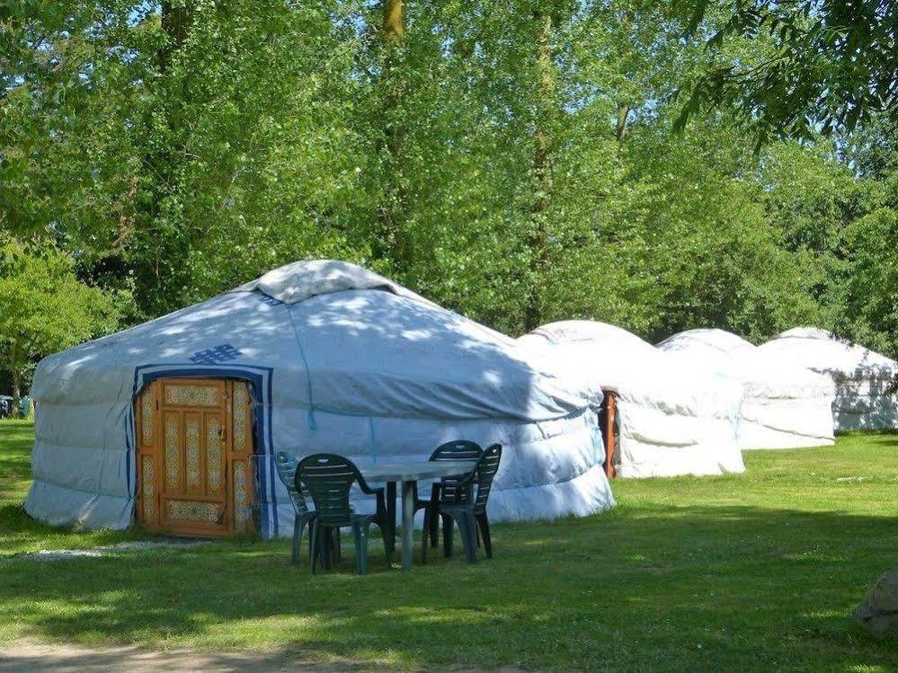 Mer Et Yourtes Hotel Henvic Exterior foto